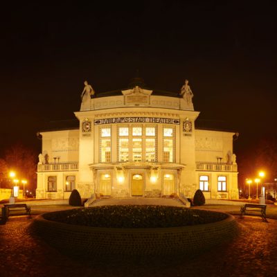 Einführung zur Oper „KOMA“ Einführung zur Oper „KOMA“