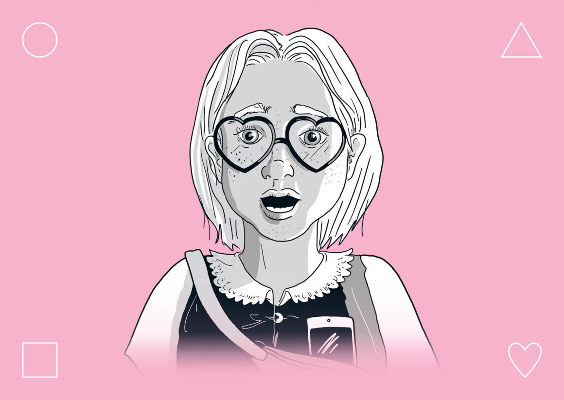 Ein illustriertes Schwarz-Weiß-Porträt einer Person mit kurzen Haaren, Sommersprossen und einer herzförmigen Brille vor einem rosa Hintergrund mit geometrischen Formen.